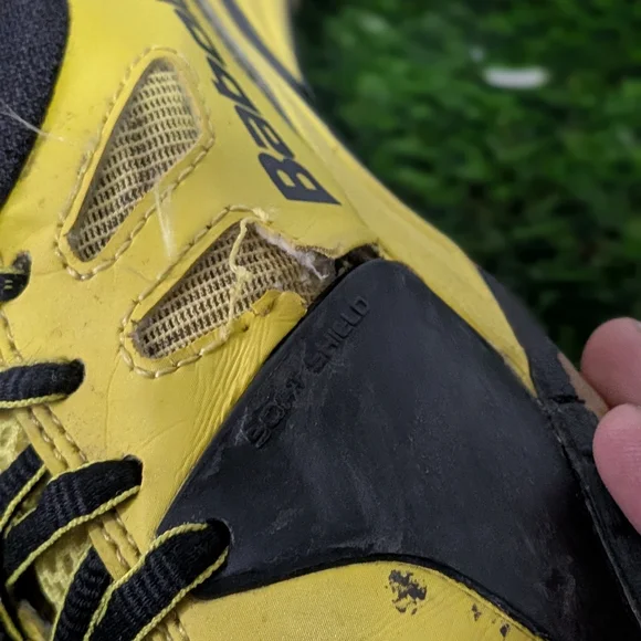 Babolat Men’s Athletic Tennis Shoes - Yellow/Black - Picture 7 of 9